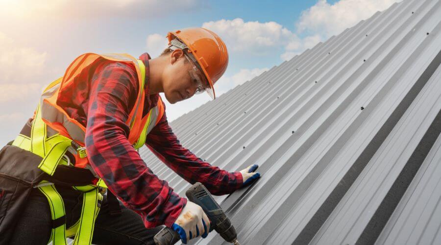 Professional Emergency Roof Repairs services in Scotts, MI
